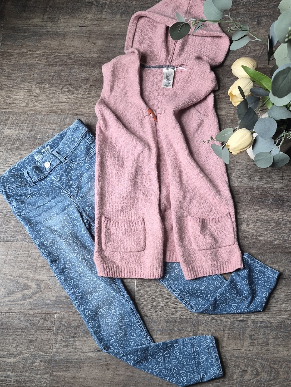 Max Studio Girls Pink Hooded Knit Vest with Blue Heart Print Jeans 10-12